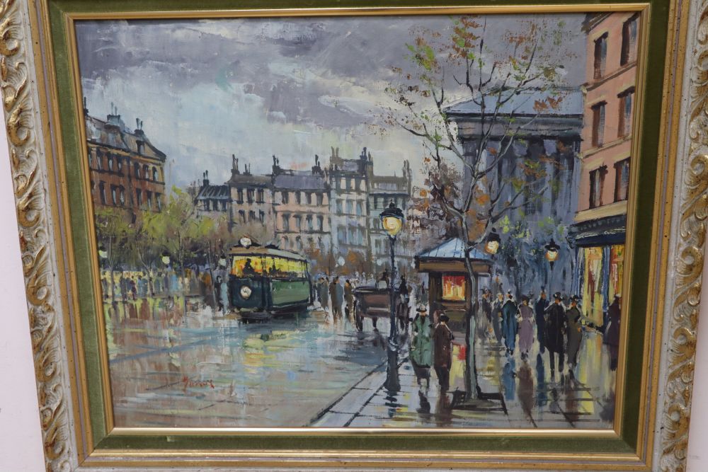 D. Jean, oil on canvas, Paris street scene, 50 x 40cm and another similar scene by Mureas